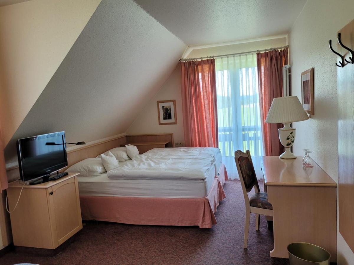 Hotel Sonnenhof Хинтерцартен Стая снимка